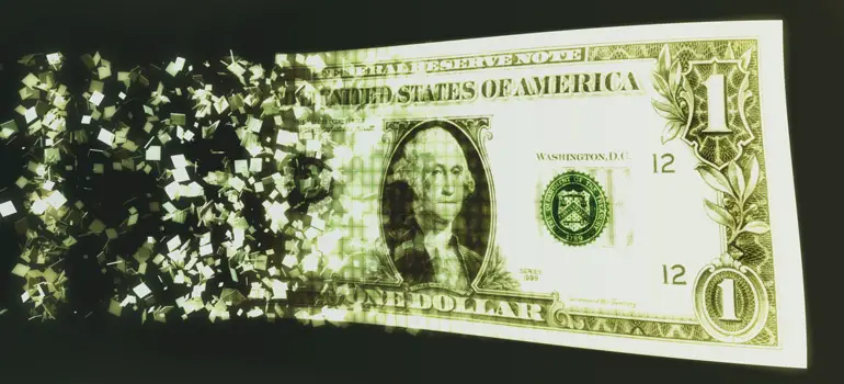 How identity thieves cash your tax refund