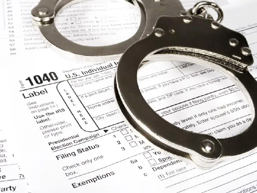 Two plead guilty in New Jersey over $65 million tax refund fraud